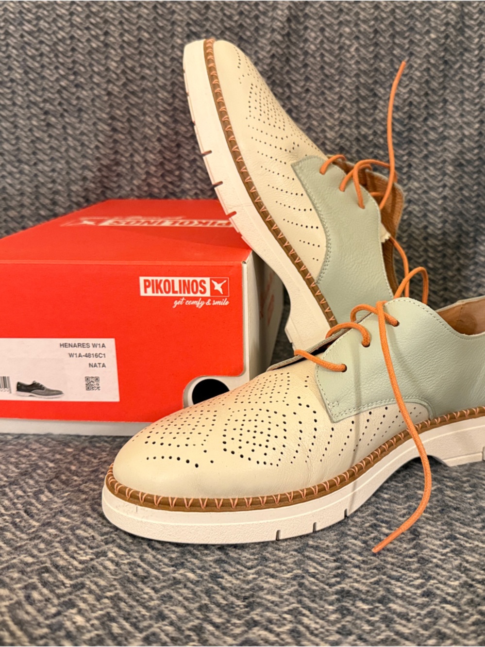 PIKOLINOS Oxfords EU 39 New in box - Mint Green & Cream Perforated Derby